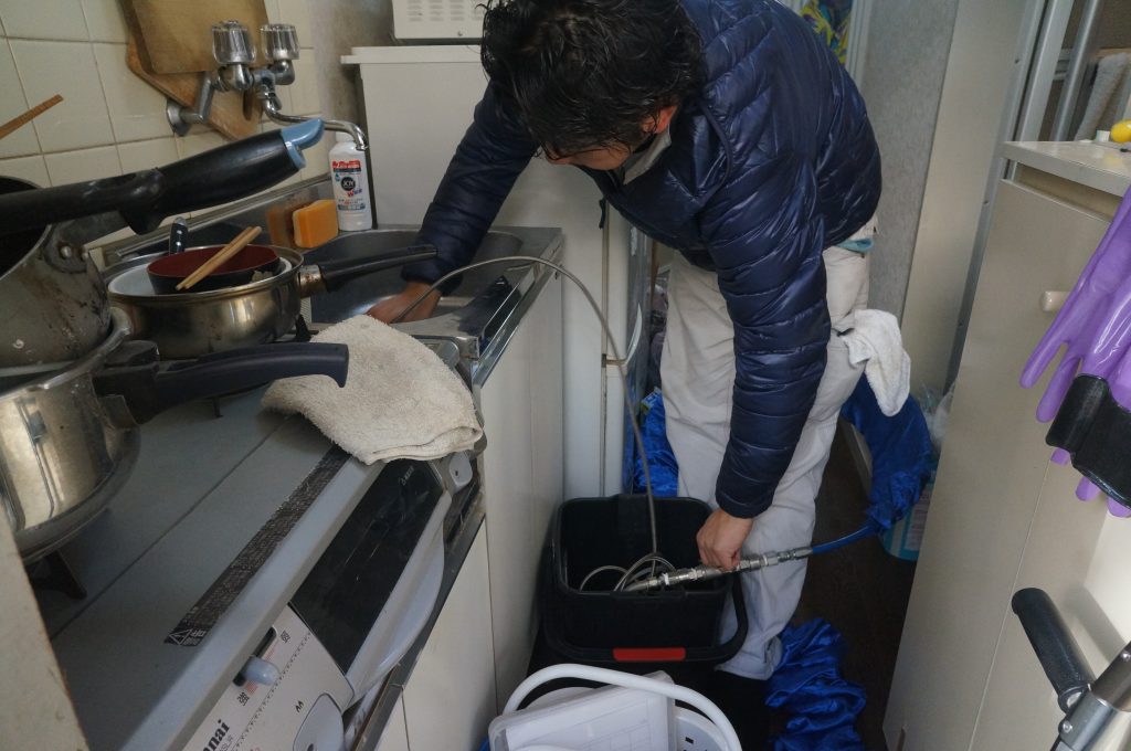 排水管高圧洗浄清掃ってどういった時にやるの どのくらいの頻度でやるの 神奈川 東京 埼玉 千葉で清掃業者をお探しならマコム